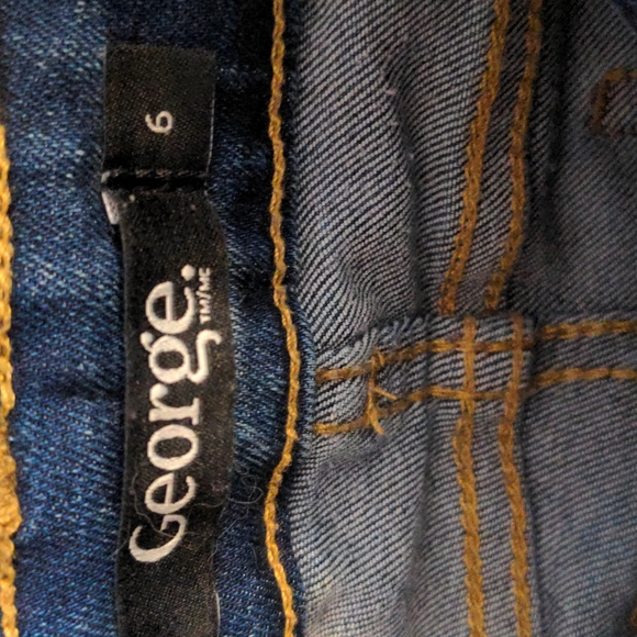 Girl's George Jeans with strips on the sides - Picture 2 of 4